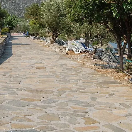 Ξενοδοχείο με διαμερίσματα Gialos Village