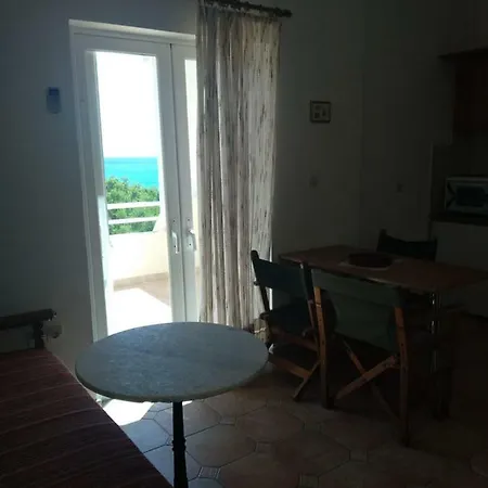 Gialos Village Aparthotel 3*