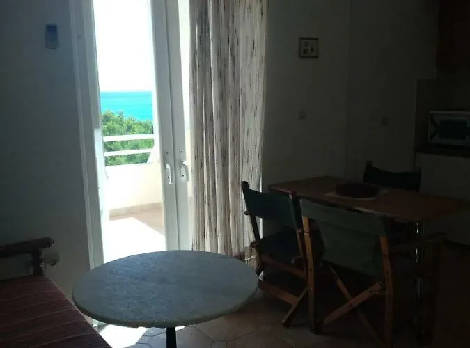 Gialos Village Apartahotel 3*